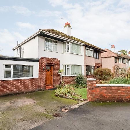 Villa The Hollies Prestatyn Esterno foto