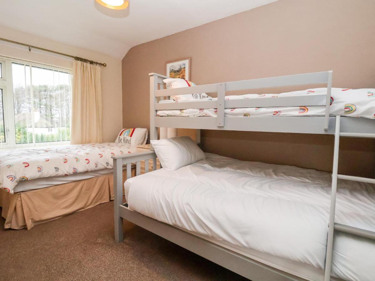 Villa The Hollies Prestatyn Esterno foto