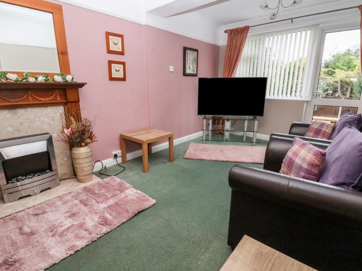 Villa The Hollies Prestatyn Esterno foto