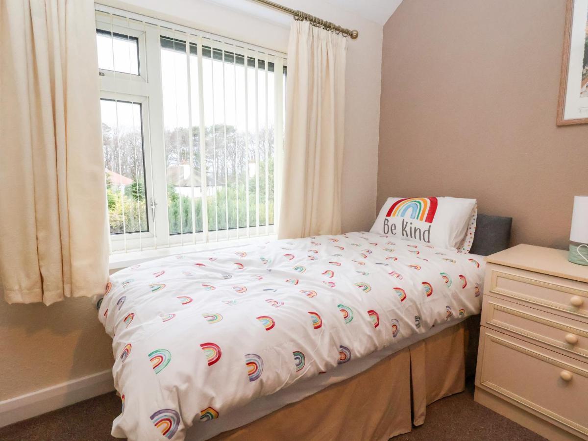 Villa The Hollies Prestatyn Esterno foto