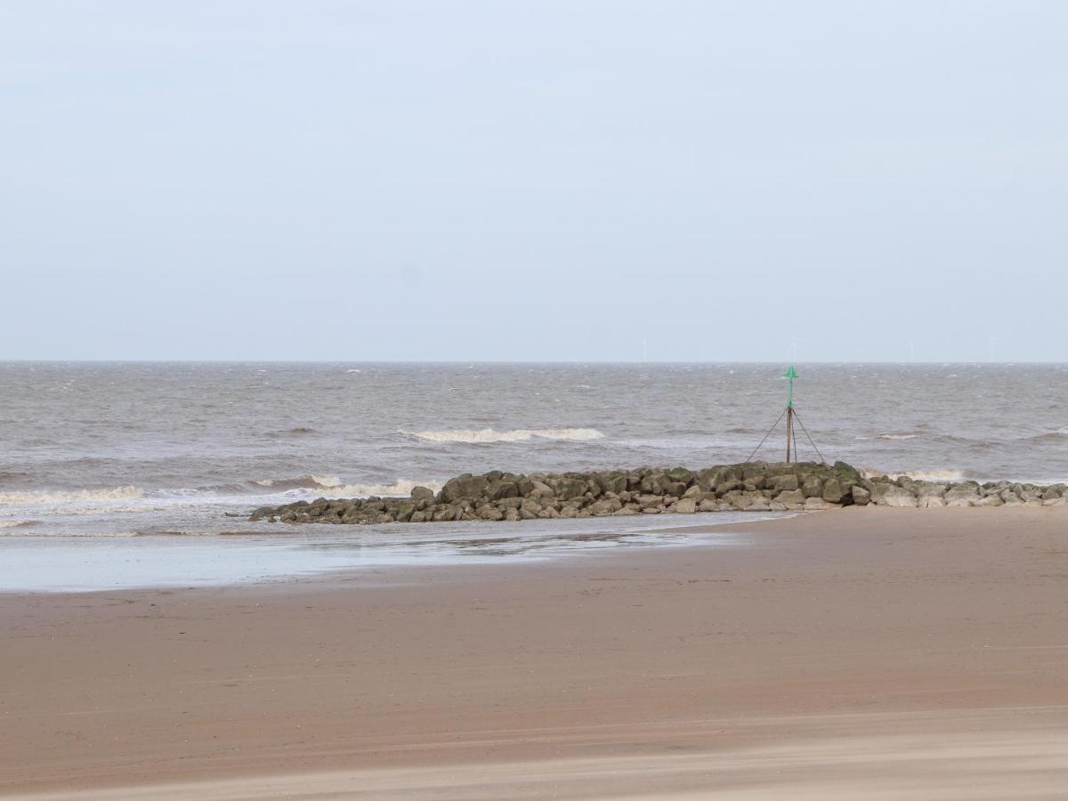 Villa The Hollies Prestatyn Esterno foto